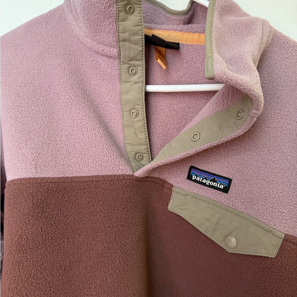 Patagonia Pink and Brown Fleece Pullover
